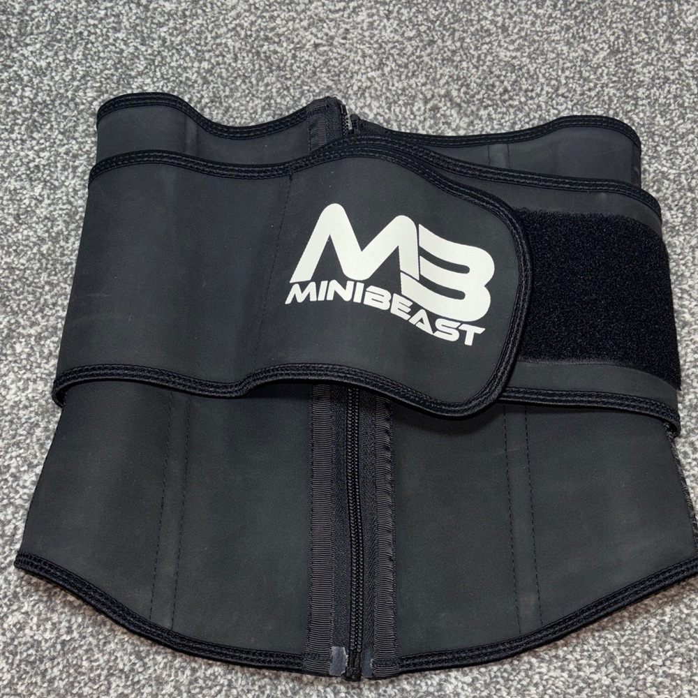 MINIBEAST M3 Black Waist Trainer Belt size small